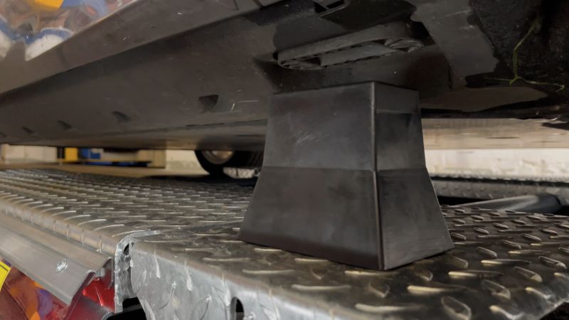 Special lyftkloss för elektriska fordon med rektangulära lyftpunkter